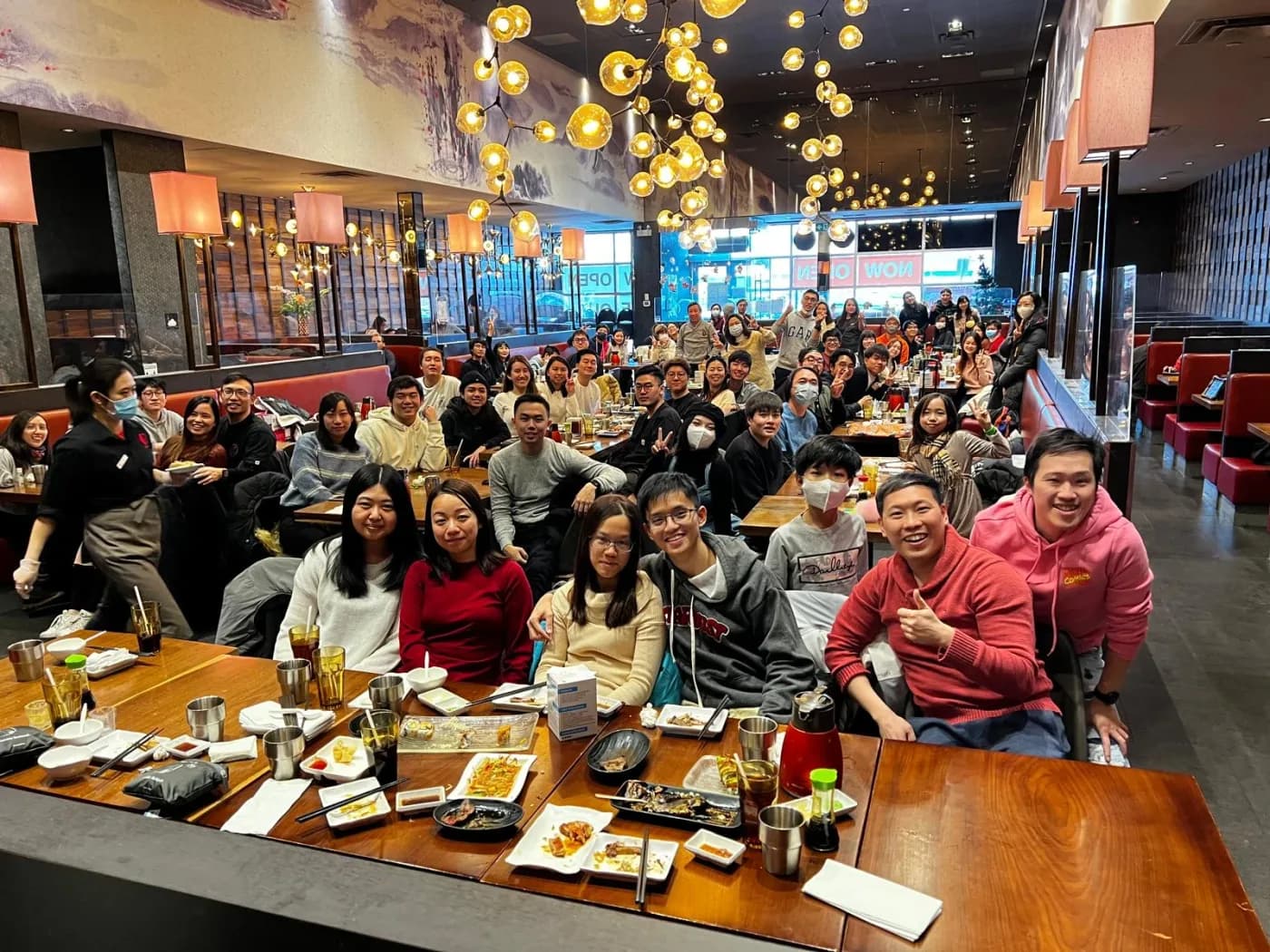 Jenkin Tse with a group of students